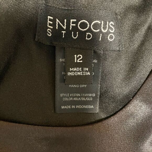 En Focus Studio Black & Gold Metallic Tie Back Swing Dress Women’s Size 12 - Picture 4 of 5